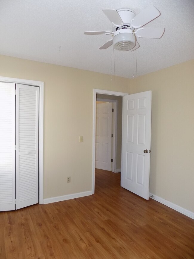 Building Photo - Irmo