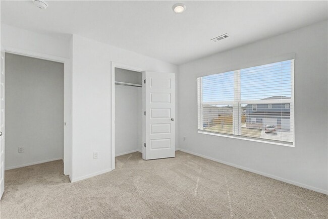 Building Photo - 3401 SW Endearment St