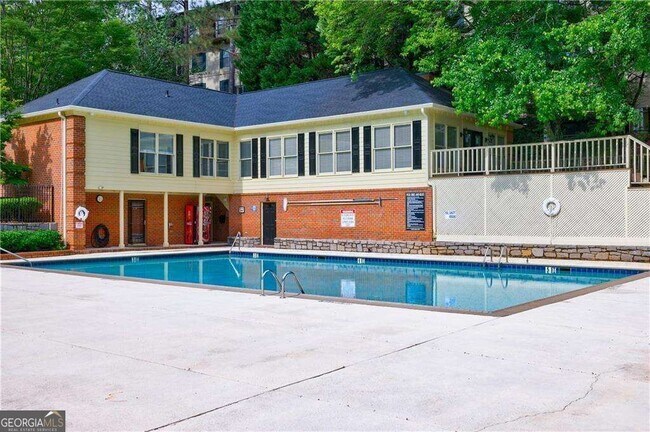 Building Photo - 27306 Plantation Dr NE