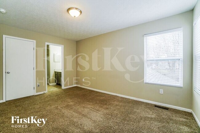 Building Photo - 3977 Summerstone Dr
