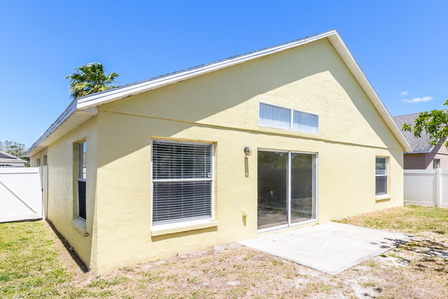 Building Photo - 2262 Mallard Creek Cir