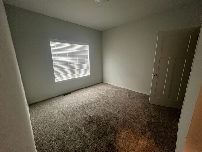 Building Photo - 553 Sienna Glenn Wy