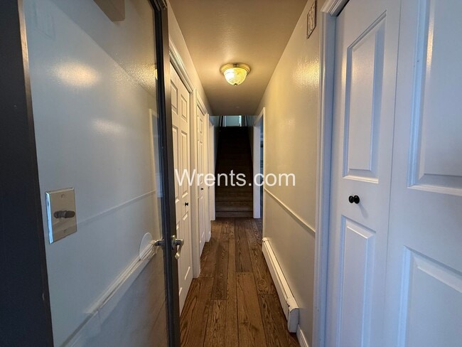 Building Photo - Spacious 6-Bedroom Home with Pool & Multiple Fireplaces – Great Northside Location!