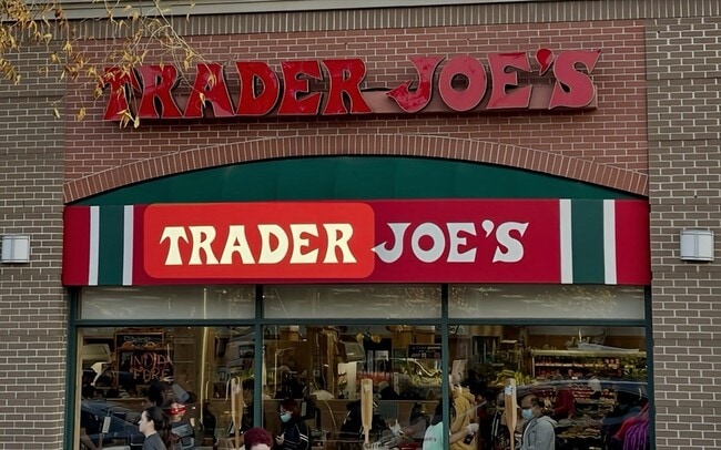 Building Photo - 20 Webster St