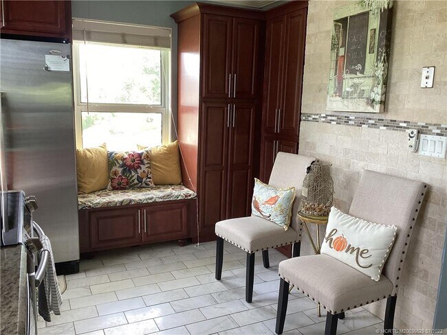 Building Photo - 1900 S Kanner Hwy