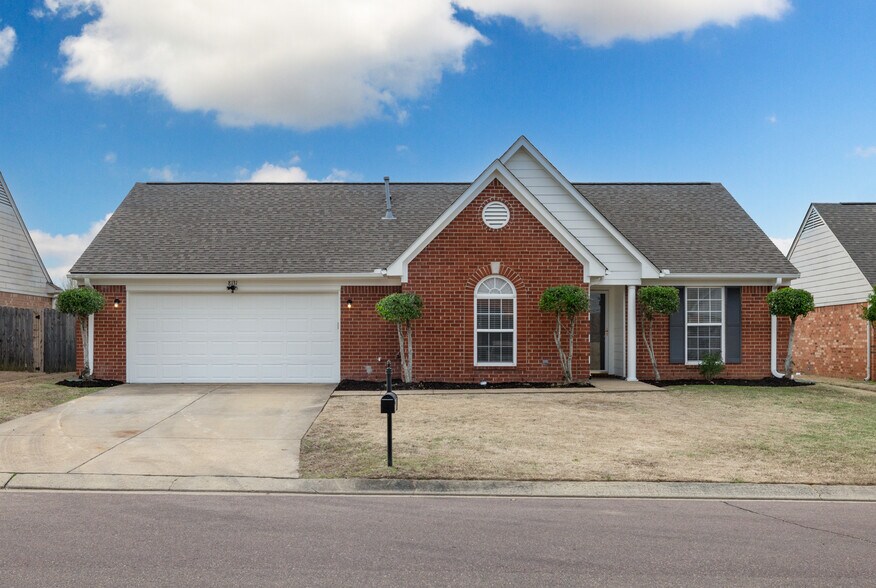 Building Photo - 8131 Mary Payton Dr