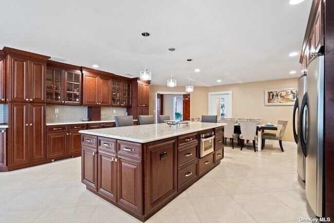 Building Photo - 29 The Grasslands