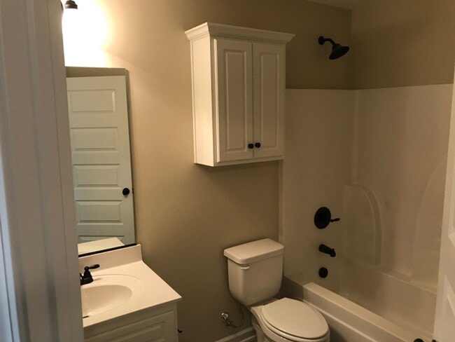 Building Photo - 163 Yucca Ct