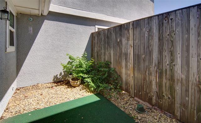 Building Photo - 636 Timberline Dr