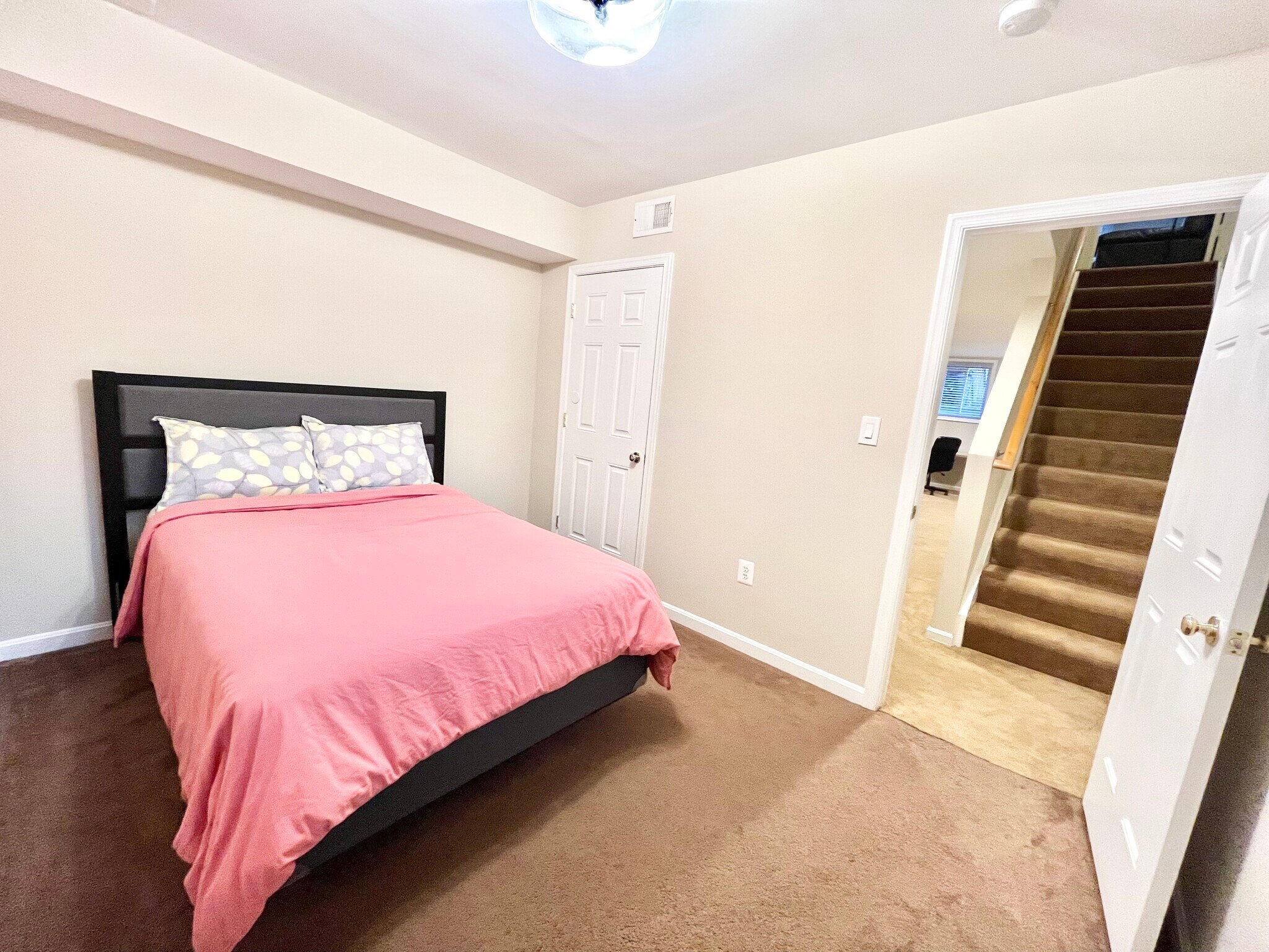 Building Photo - 3516 7th St N