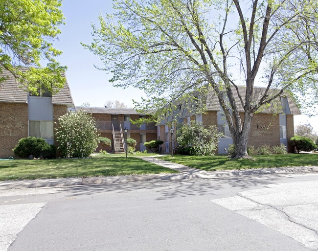 Newland Apartments 5532 Newland Way Arvada CO 80002 Apartment Finder