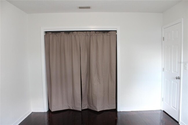 Building Photo - 515 Druid St