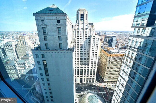 Building Photo - 1414 S Penn Square