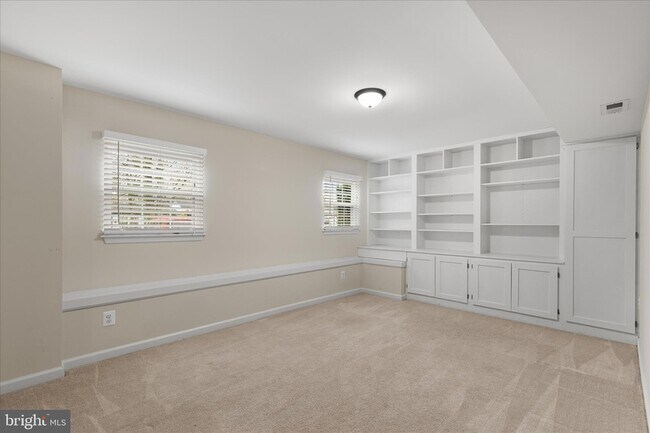 Building Photo - 3813 8th St