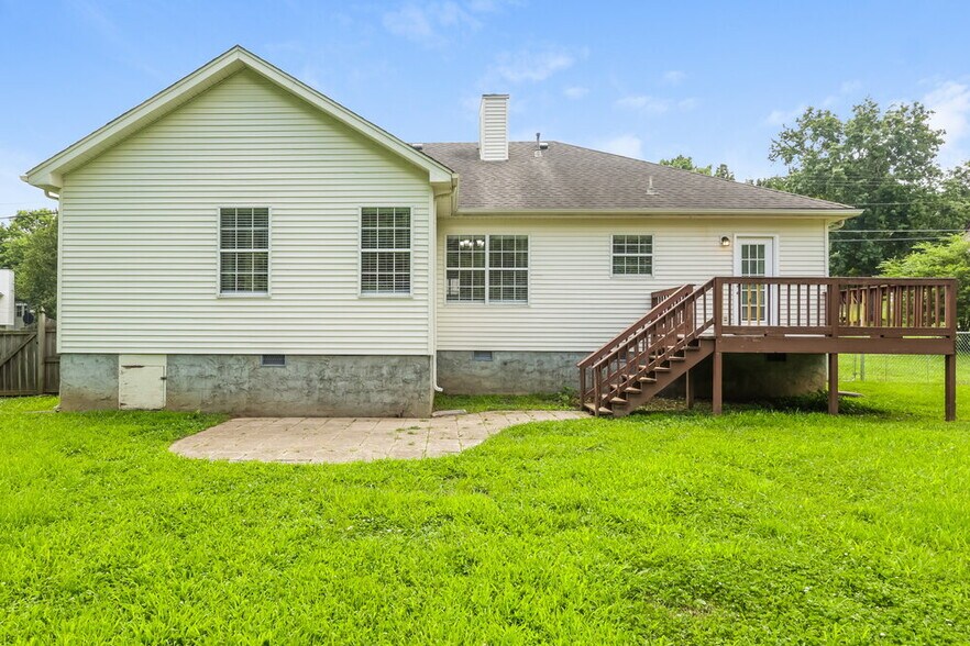 Building Photo - 1052 Cedar Creek Village Rd