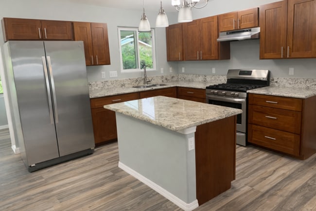 Building Photo - Charming 3BR / 2BA Home in Hawaiian Paradise Park