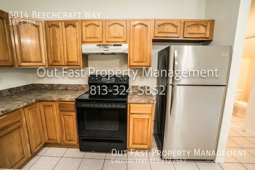 Building Photo - 5014 Beechcraft Way