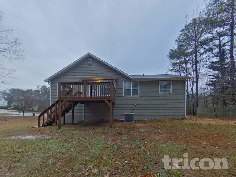 Building Photo - 41 Collins Way