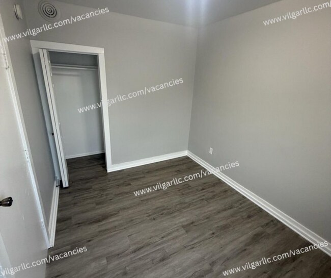 Building Photo - 3910 Deodar St