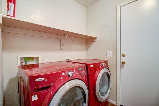 Building Photo - 8478 W Monona Ln