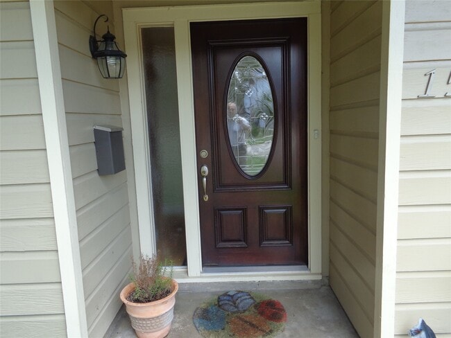 Building Photo - 1551 Hewitt Dr