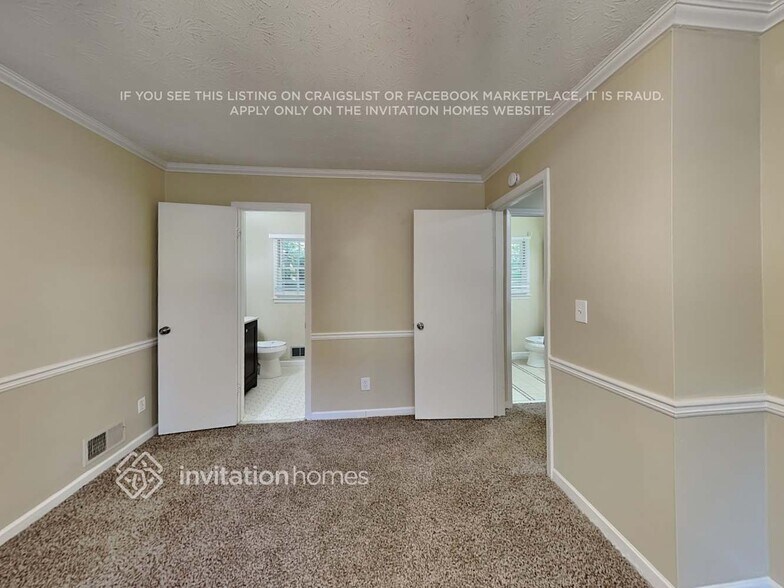 Building Photo - 2729 E Sudbury Ct