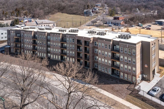 Building Photo - 1001 Marshall Ave