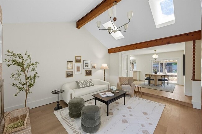 Building Photo - 1114 Stoneoak Ln