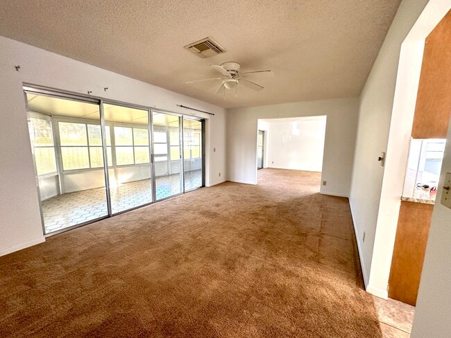Building Photo - 6101 Rainbow Cir