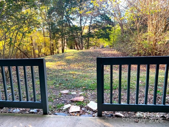 Building Photo - 11026 Harrowfield Rd