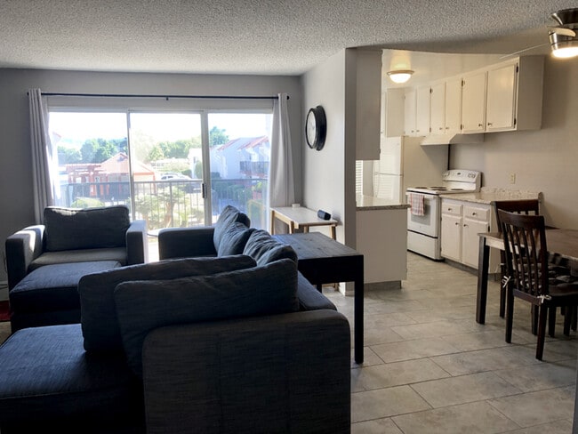 Building Photo - 870 Avenue B