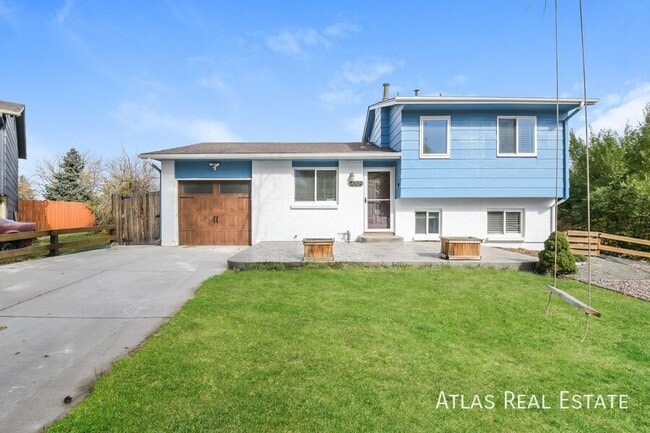 Building Photo - 1304 S Argonne St