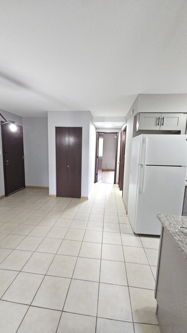 Building Photo - 15706 Independence Ct
