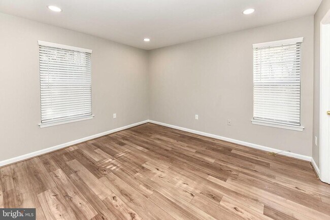 Building Photo - 8616 Shadwell Dr