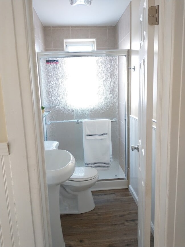 Building Photo - 9 James St