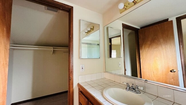 Building Photo - 54315 Pine Crest Ave