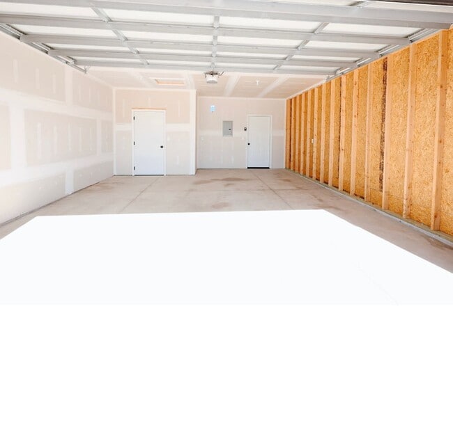 Building Photo - 615 Briarbrook Ln