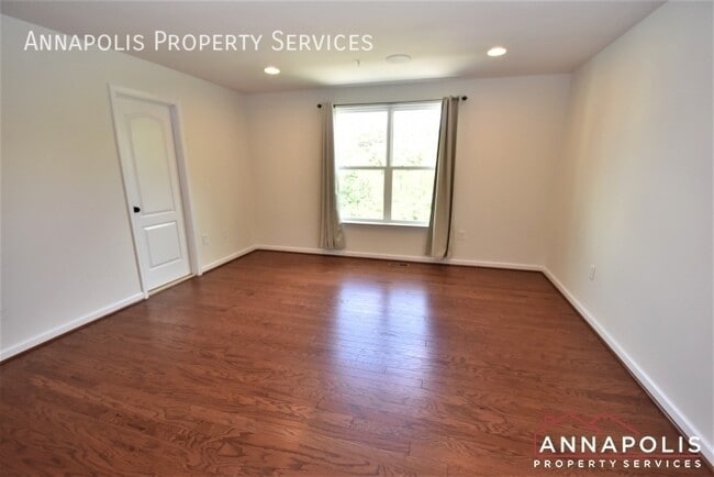 Building Photo - 7946 Monrovia Dr