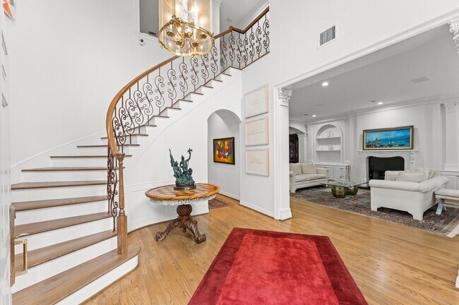 Building Photo - 2222 Nantucket Dr