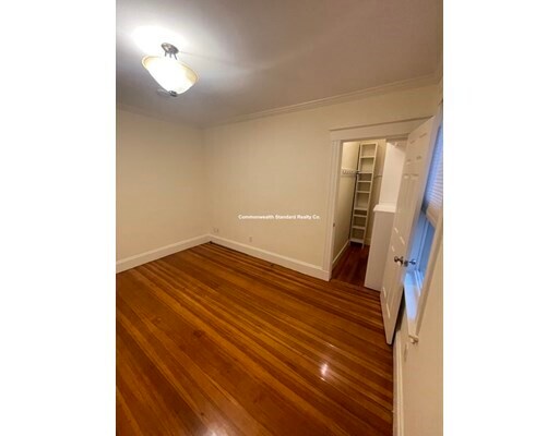 Building Photo - 17 Hillside Rd