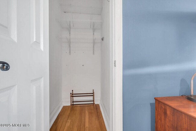 Building Photo - 500 Deal Lake Dr