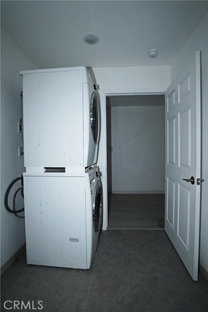 Building Photo - 33716 Hubbard Rd