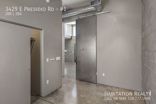 Building Photo - 3429 E Presidio Rd