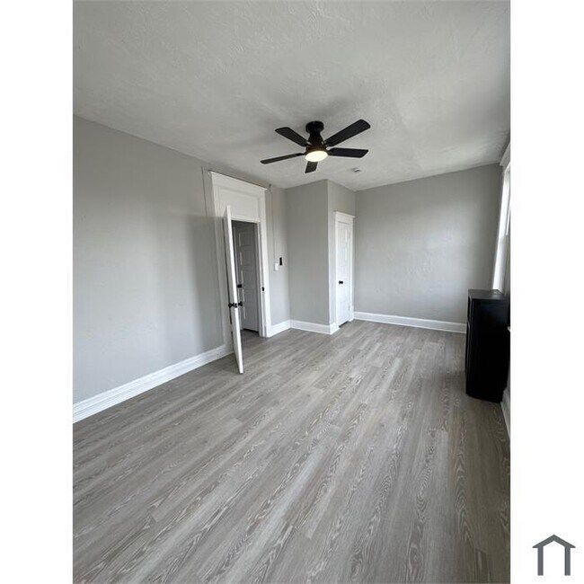 Building Photo - 3 Bedroom with Basement