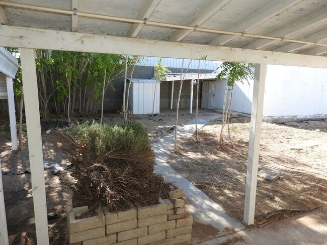 Building Photo - 2412 Ashfork Ave