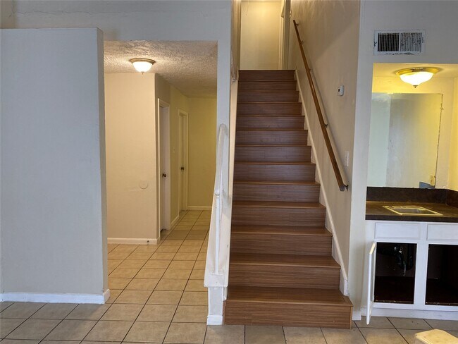 Building Photo - 6851 Caddo Lake Ln