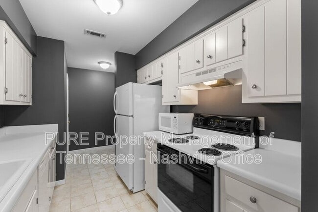 Building Photo - 146 N Timber Dr