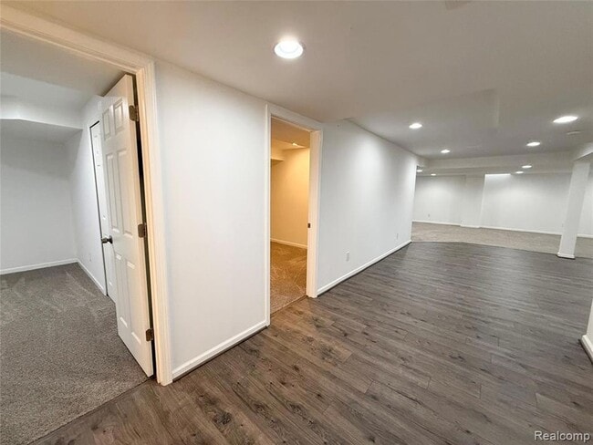 Building Photo - 28975 Hearthstone Dr