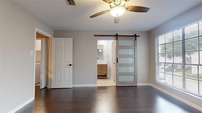 Building Photo - 14911 Wunderlich Dr