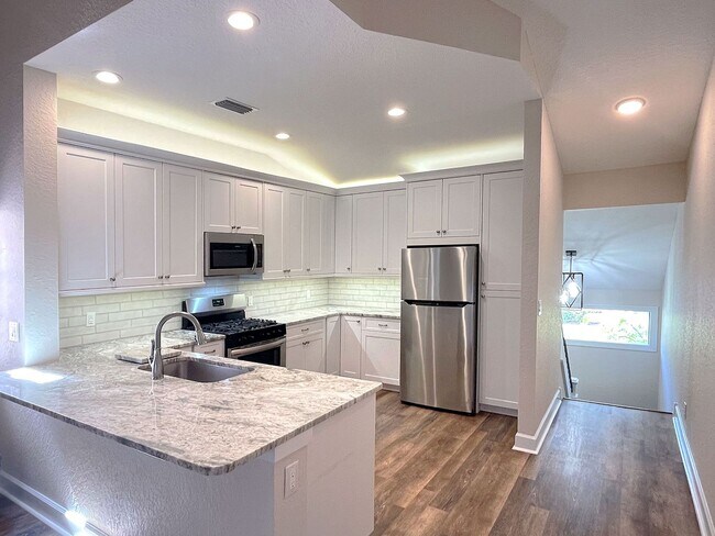 Building Photo - One-Bedroom Second Floor Condo in Winterset Community